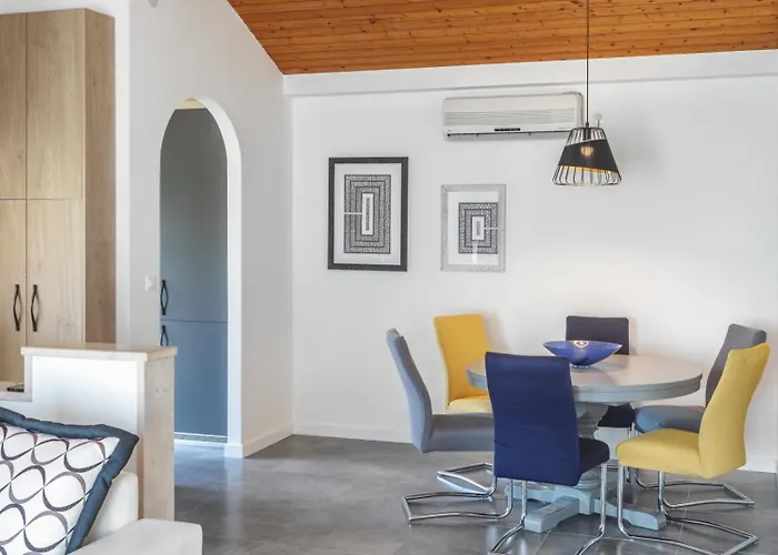 Center Apartment Golden Ray