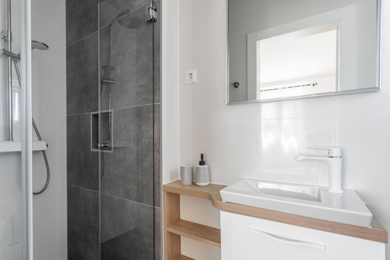 Center Golden Ray Apartment *