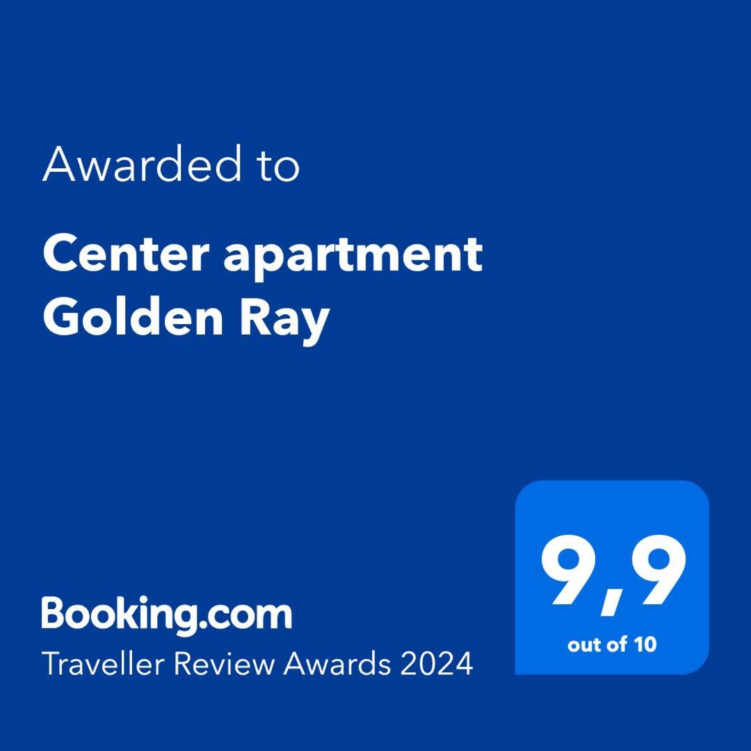 Center Golden Ray Apartment